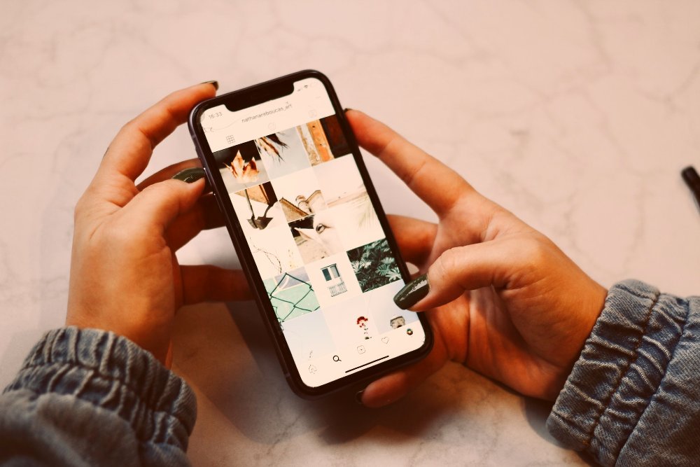 Social commerce